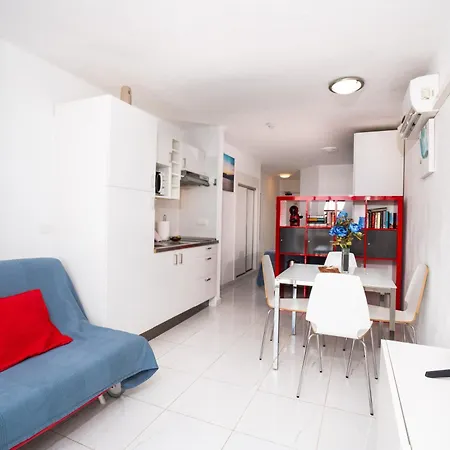 Ocean View Apartment *